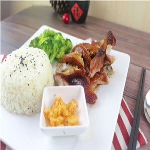 脆皮烤鸭饭